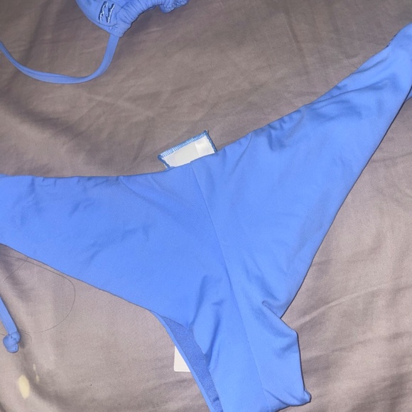 billabong bikini - Picture 4 of 4